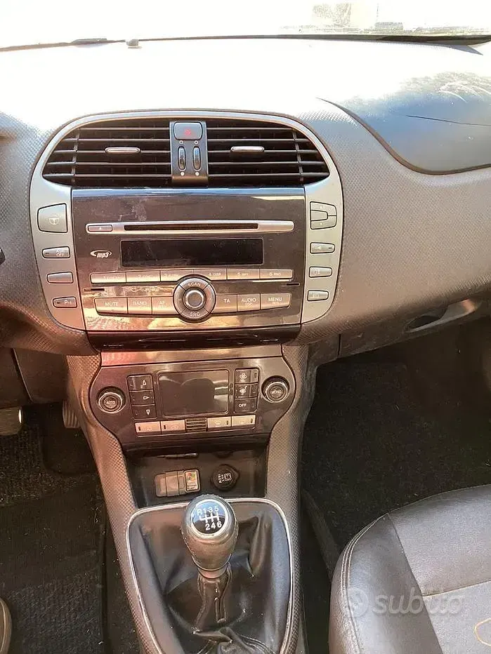 Usata Fiat Bravo 165 CV (121 kW) 2010 Grigio Utilitaria