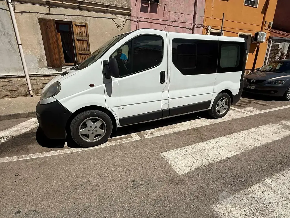 Usata Opel Vivaro-e Combi 82 CV (60 kW) 2024 Monovolume