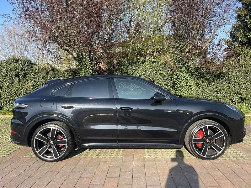 Usata Porsche Cayenne Coupe 340 CV (250 kW) 2021 Nero SUV