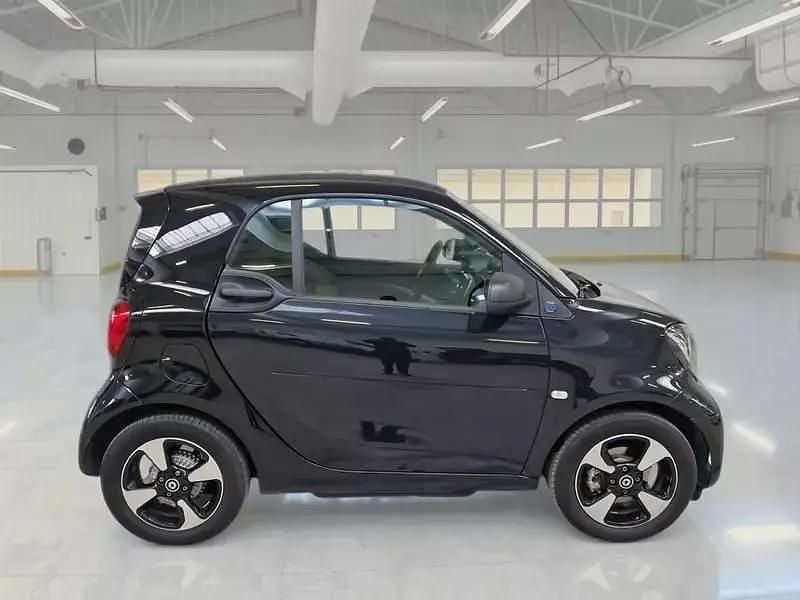 Usata Smart ForTwo Coupé Passion 41 kW (56 CV) 2022 Nero Coupé