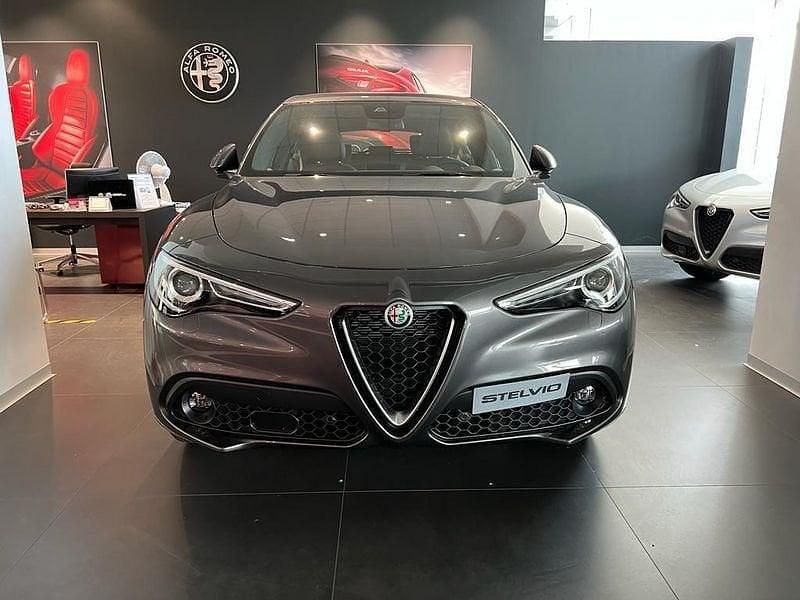 Usata Alfa Romeo Stelvio Veloce 210 CV (154 kW) 2022 Grigio SUV