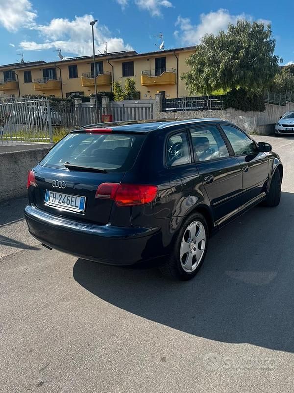 Usata Audi A3 140 CV (102 kW) 2008 Blu Utilitaria
