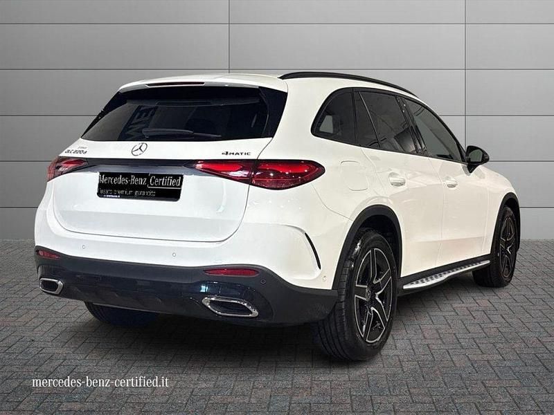 Usata Mercedes GLC220 AMG Line Premium Plus 197 CV (144 kW) 2023 Bianco polare SUV