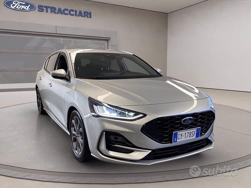 Usata Ford Focus ST-Line 116 CV (85 kW) 2025 Grigio metallizzato Berlina