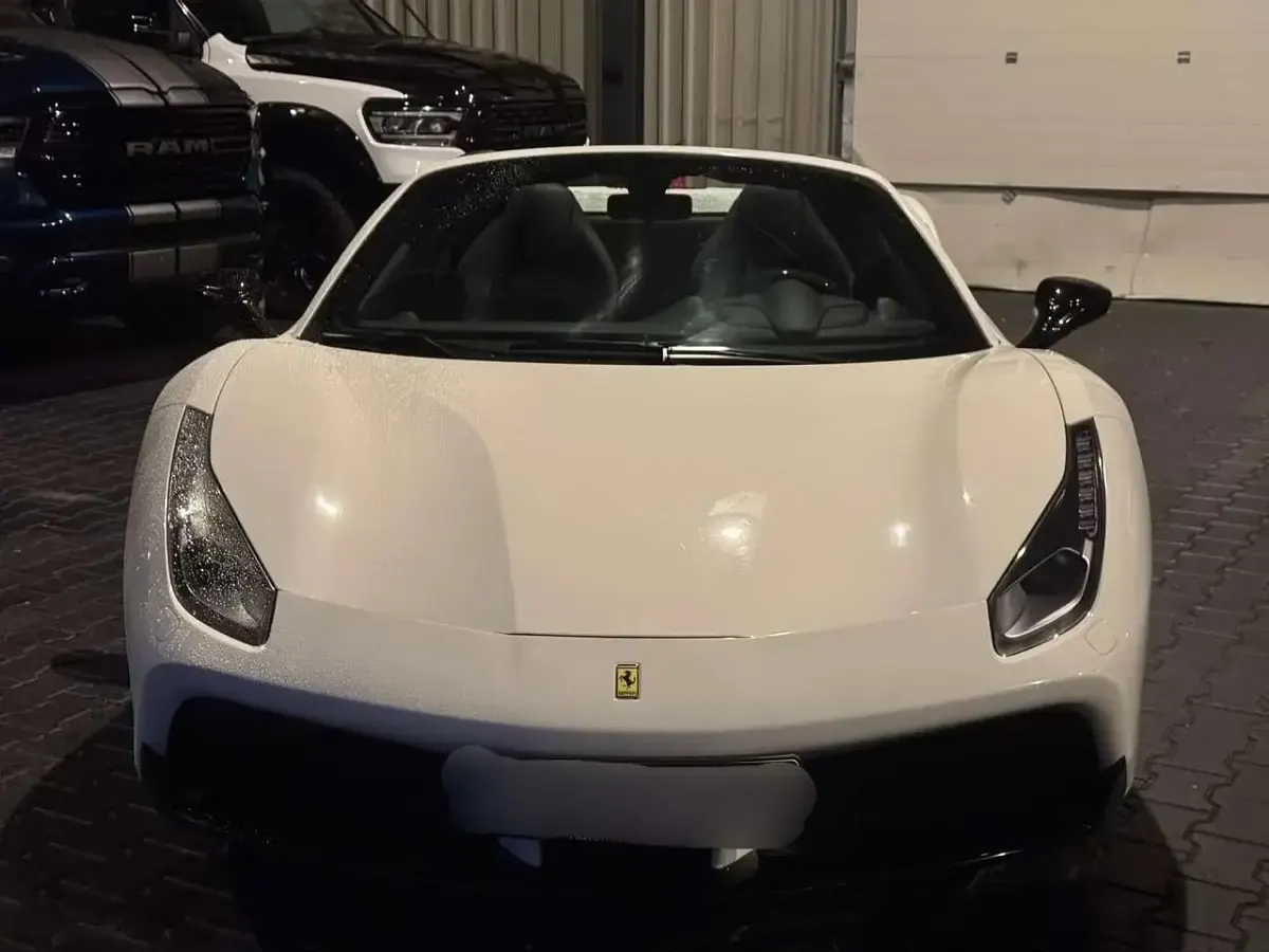 Usata Ferrari 488 670 CV (492 kW) 2017 Other Cabrio