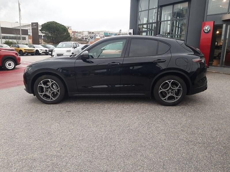 Usata Alfa Romeo Stelvio Sprint 210 CV (154 kW) 2023 Nero SUV
