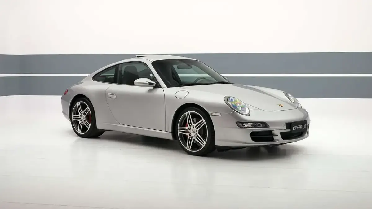 Usata Porsche 911 Carrera S 355 CV (261 kW) 2007 Argento metallizzato Coupé