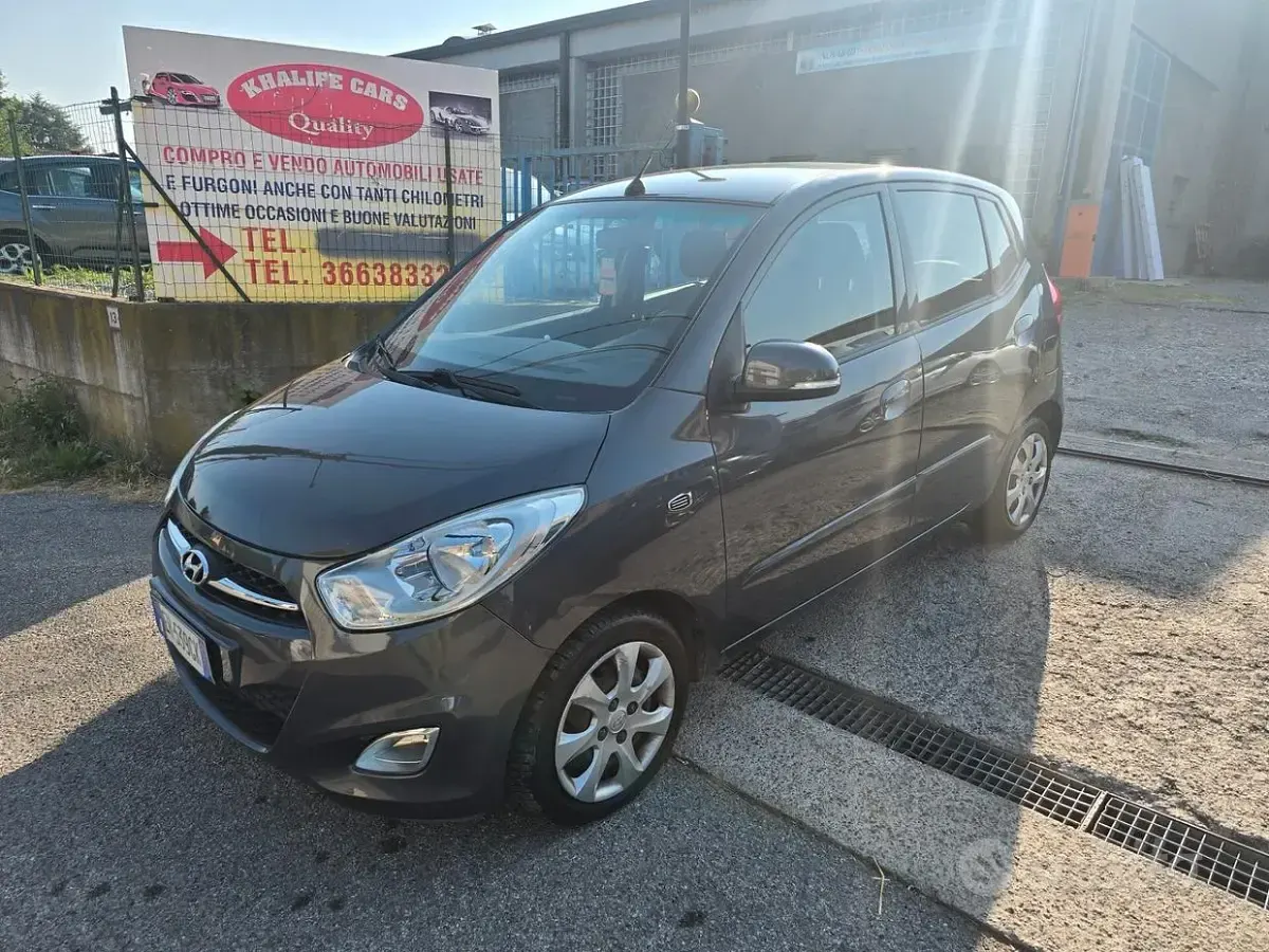 Usata Hyundai i10 69 CV (50 kW) 2011 Marrone Utilitaria