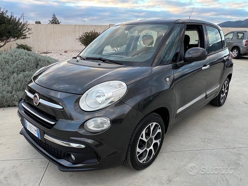 Grigio Usata 2017 Fiat 500L Monovolume | 7500 € (Ottimo prezzo) - Immagine 1/4