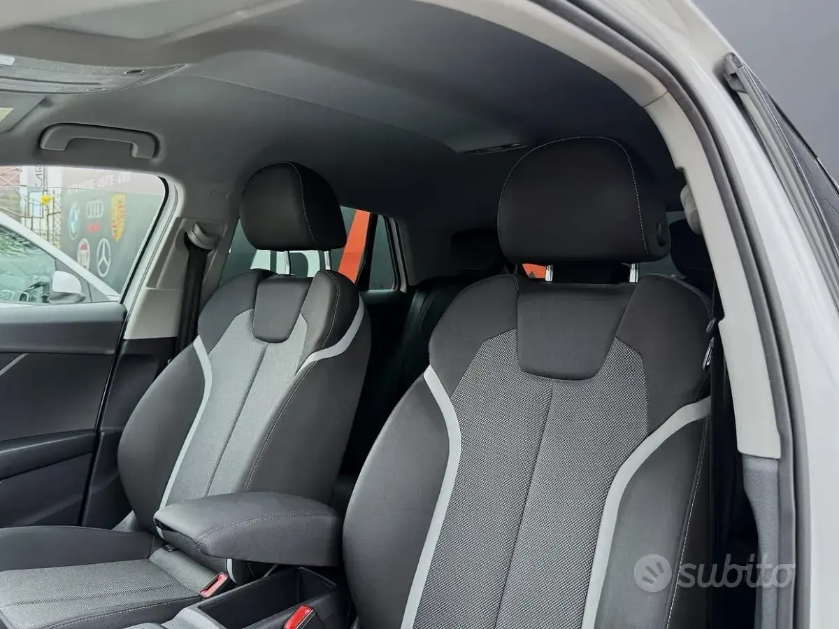 Usata Audi Q2 S-Line 116 CV (85 kW) 2022 Bianco SUV