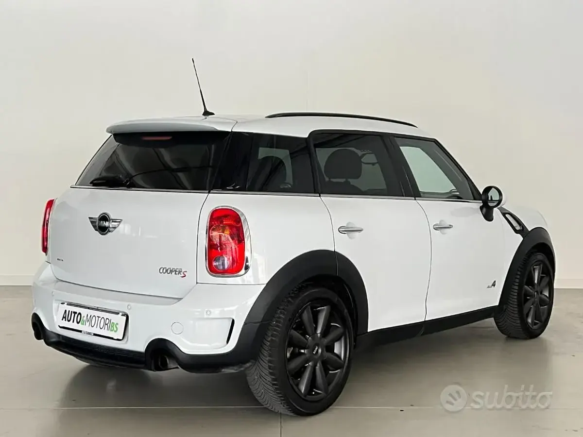 Usata Mini Cooper S Countryman 184 CV (135 kW) 2011 Bianco SUV