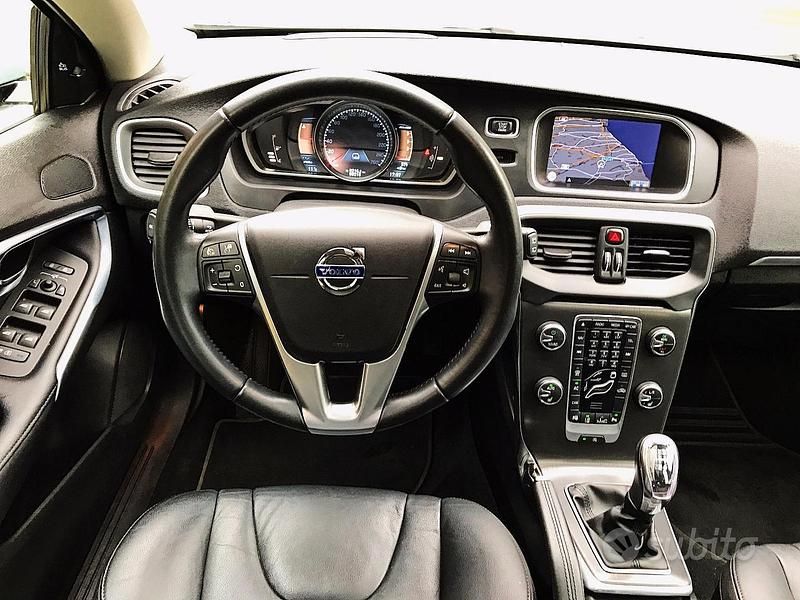 Usata Volvo V40 115 CV (84 kW) 2012 Berlina