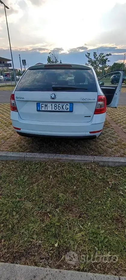 Usata Skoda Octavia 150 CV (110 kW) 2017 Bianco Station wagon