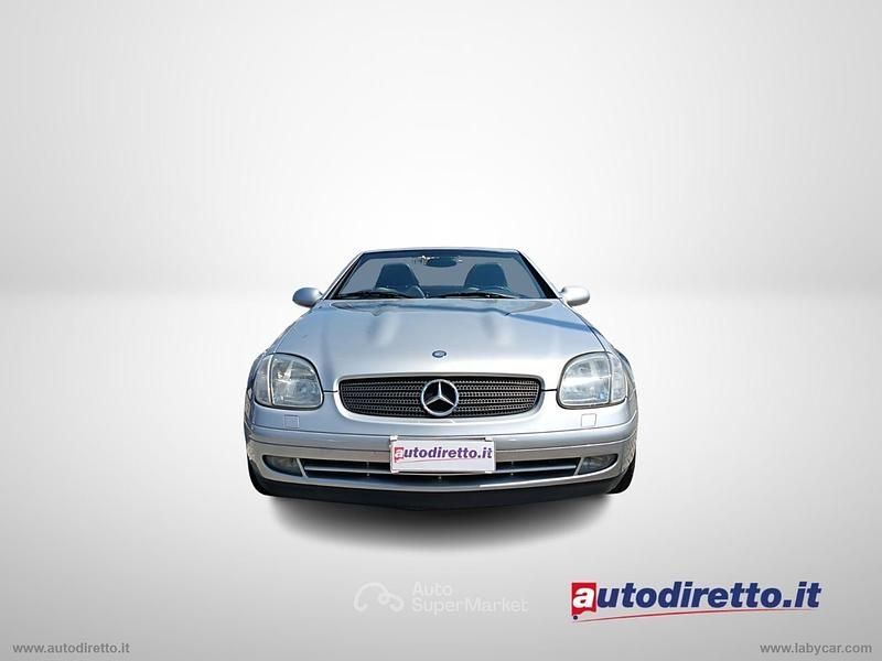 Usata Mercedes SLK230 193 CV (141 kW) 1997 Argento Cabrio