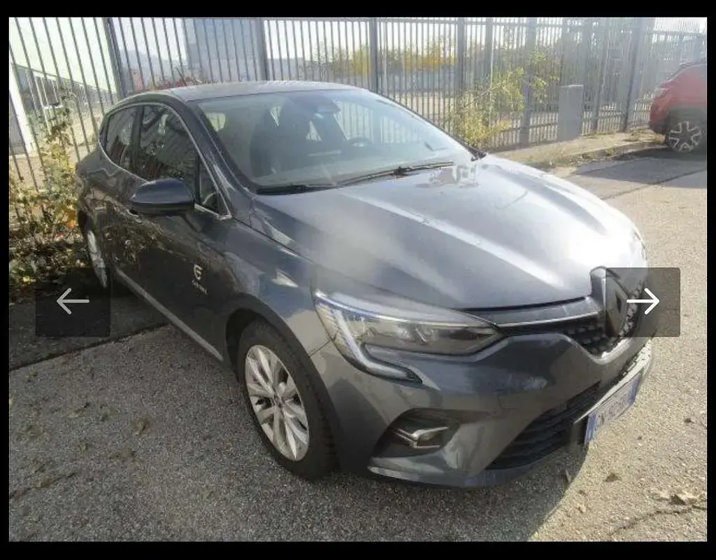 Begagnad Renault Clio V Intens 91 HK (66 kW) 2021 Sedan
