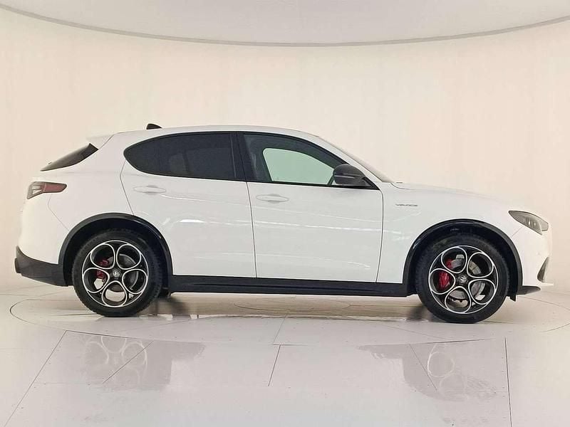 Usata Alfa Romeo Stelvio Veloce 209 CV (153 kW) 2024 Bianco alfa SUV