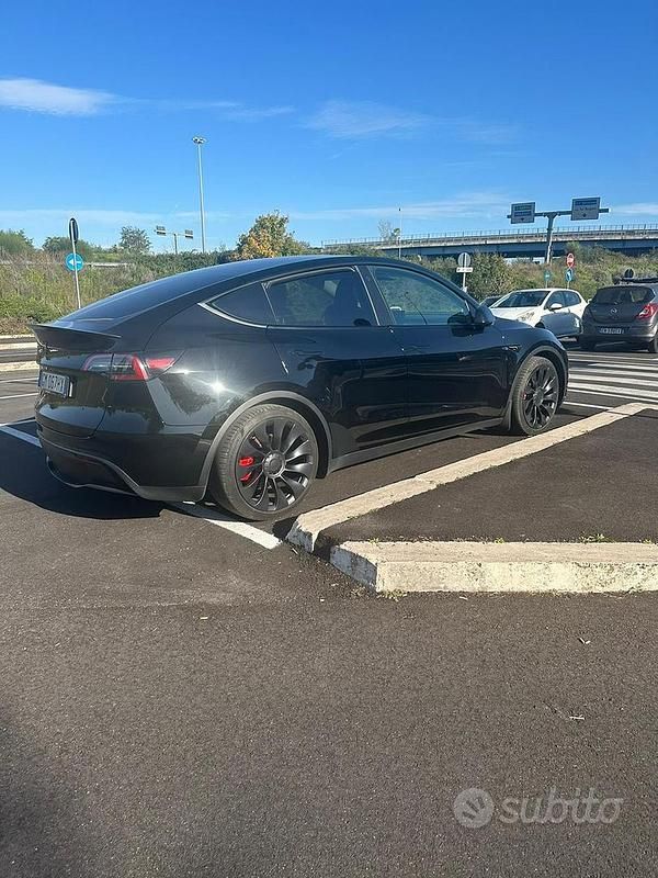 Usado Tesla Model Y Performance 367 kW (500 CV) 2023 Negro SUV