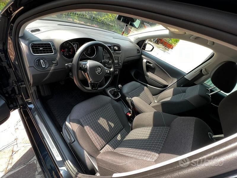 Usata VW Polo Comfortline 90 CV (66 kW) 2015 Nero Utilitaria
