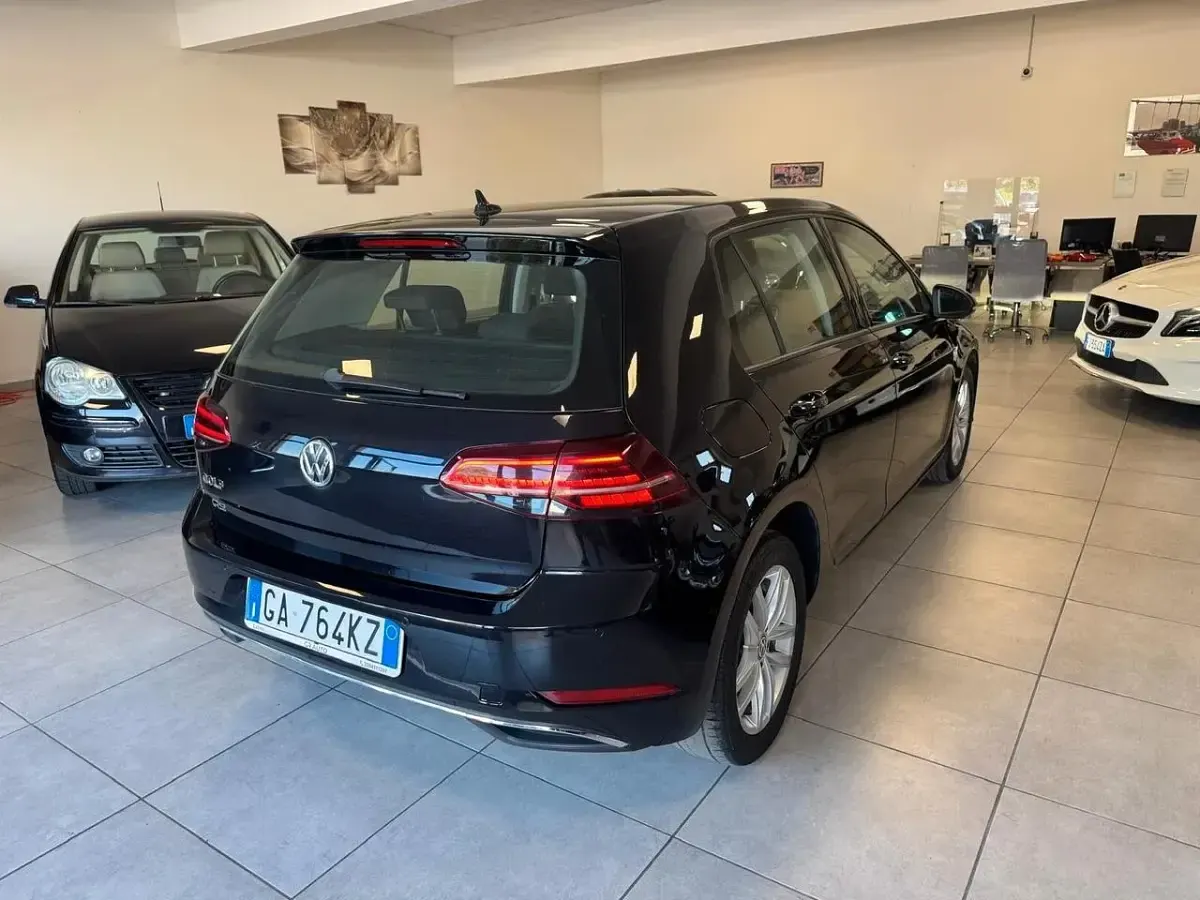Usata VW Golf VIII Business 115 CV (84 kW) 2020 Nero Berlina