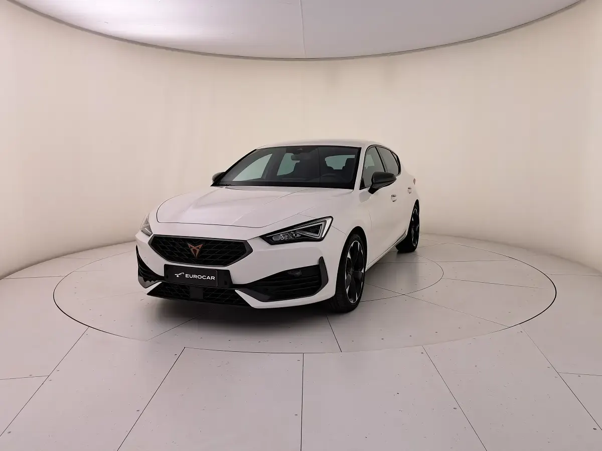 Usata Cupra Leon 150 CV (110 kW) 2023 Bianco candy Berlina