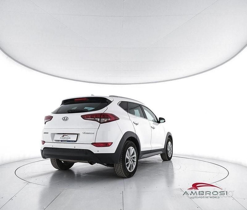 Usata Hyundai Tucson Xpossible 116 CV (85 kW) 2016 Bianco SUV