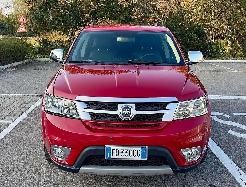 Usata Fiat Freemont Cross 170 CV (125 kW) 2016 Rosso SUV