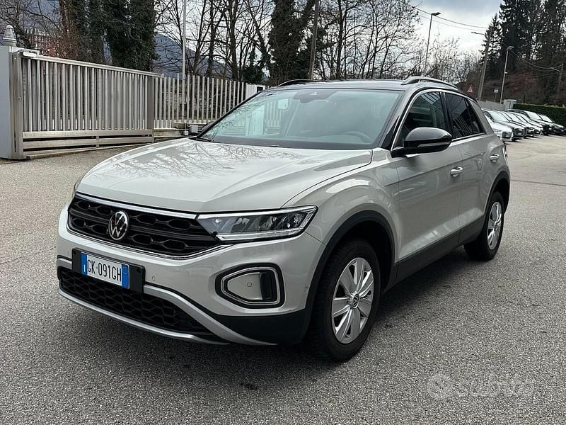 Usata VW T-Roc R-line 2023 Grigio SUV