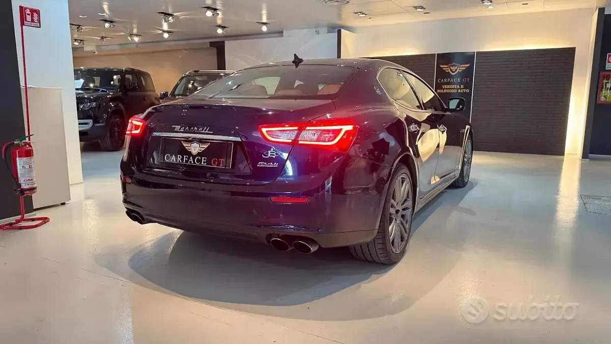Usata Maserati Ghibli 275 CV (202 kW) 2014 Blu Berlina