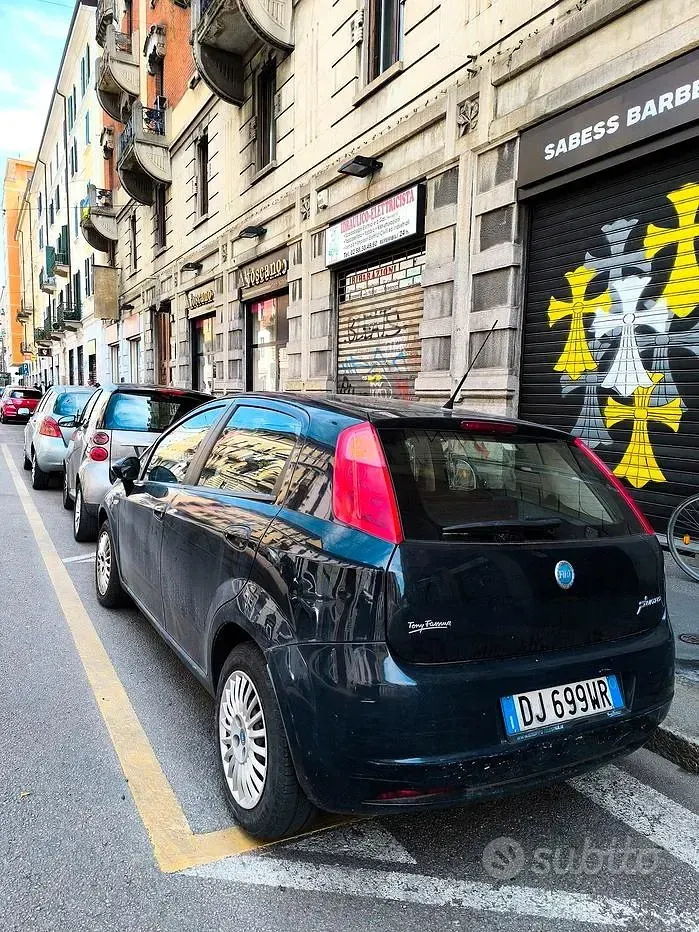 Usata Fiat Punto 65 CV (47 kW) 2007 Blu Utilitaria