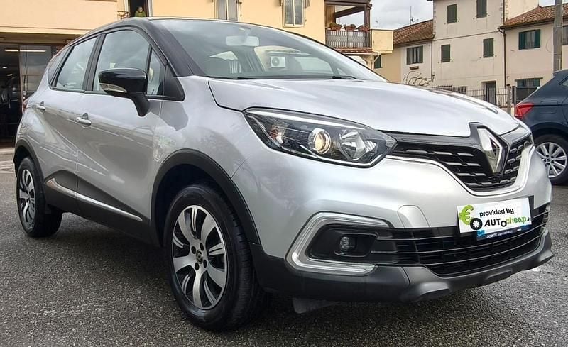 Usata Renault Captur Business 90 CV (66 kW) 2019 Argento SUV