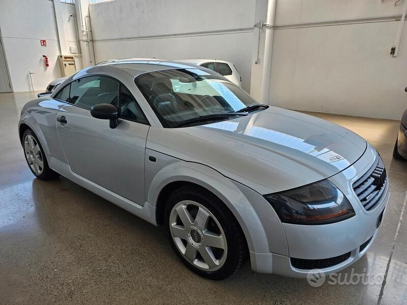 Usata Audi TT 225 CV (165 kW) 2002 Argento Coupé