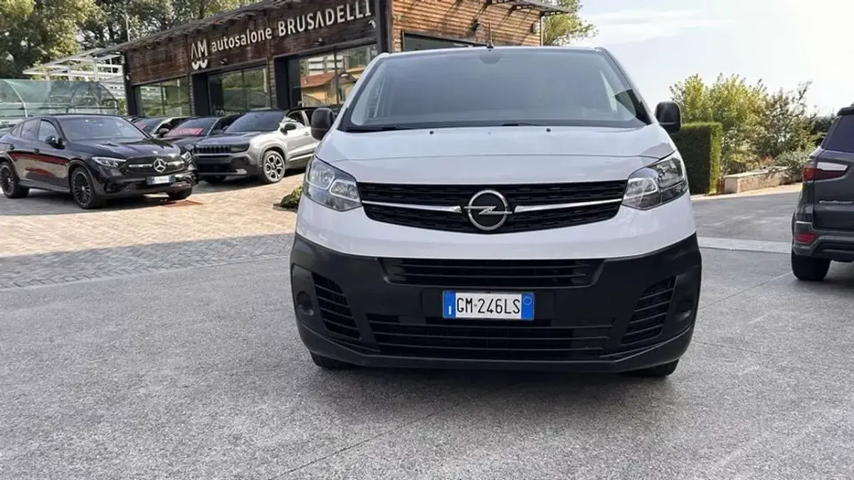 Usata Opel Vivaro-e Combi S 102 CV (75 kW) 2023 Bianco Monovolume