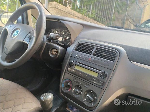 Usata Fiat Grande Punto 80 CV (58 kW) 2007 Utilitaria