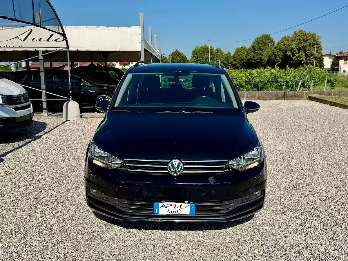 Usata VW Touran Comfortline 150 CV (110 kW) 2019 Nero Monovolume