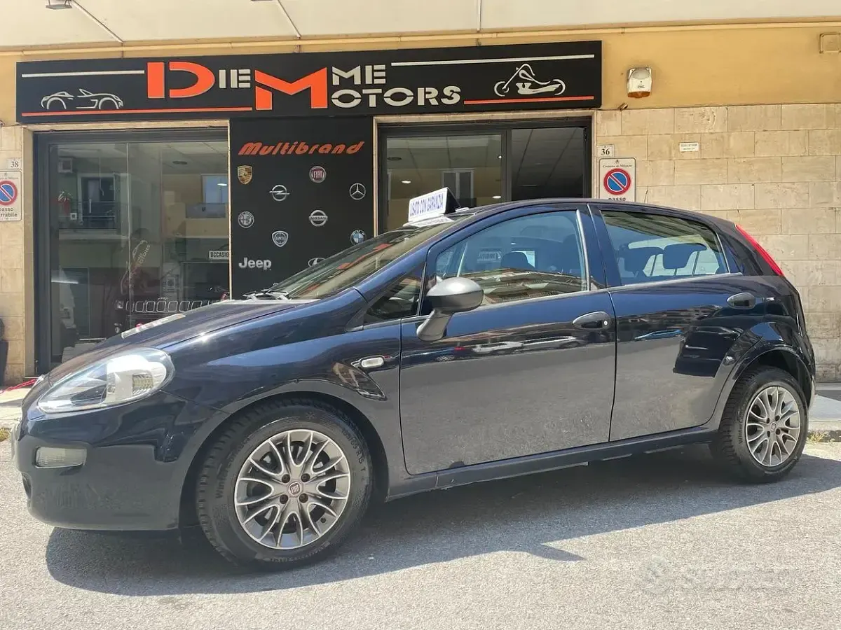 Usata Fiat Punto 95 CV (69 kW) 2018 Bluazzurro Utilitaria