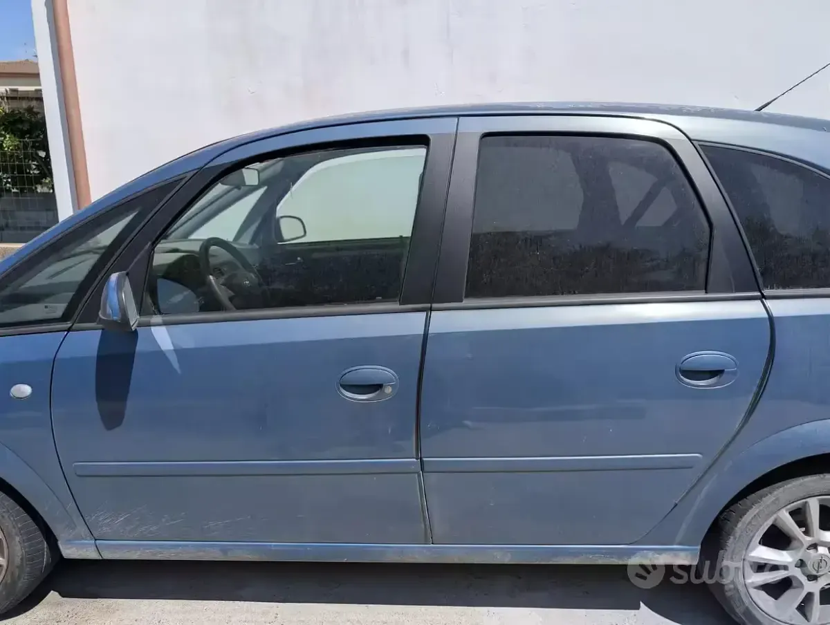 Usata Opel Meriva 101 CV (74 kW) 2008 Bluazzurro Monovolume