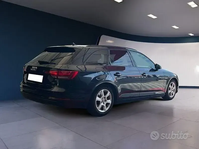 Usata Audi A4 150 CV (110 kW) 2016 Blu/azzurro Station wagon