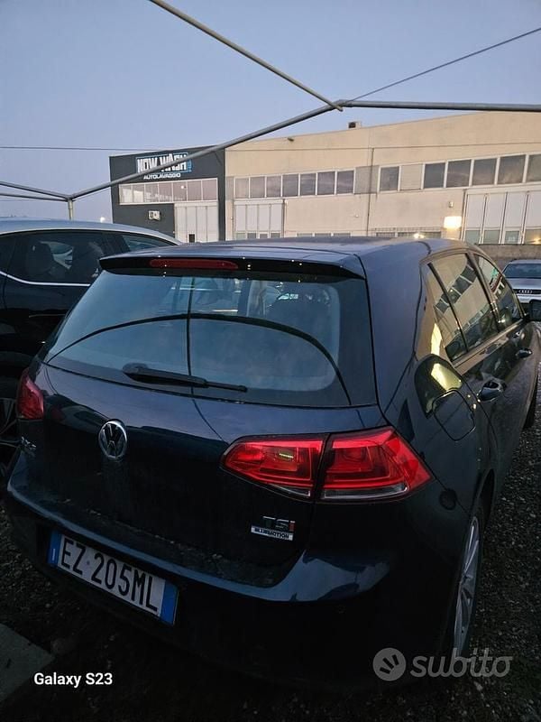 Usata VW Golf VII Highline 125 CV (91 kW) 2015 Blu Berlina