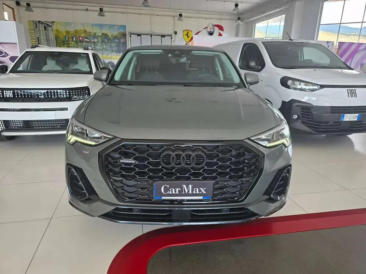 Usata Audi Q3 Sportback Ambiente 150 CV (110 kW) 2022 Beige karat metallizzato SUV