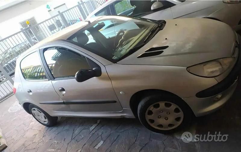 Usata Peugeot 206 2000 Grigio Utilitaria