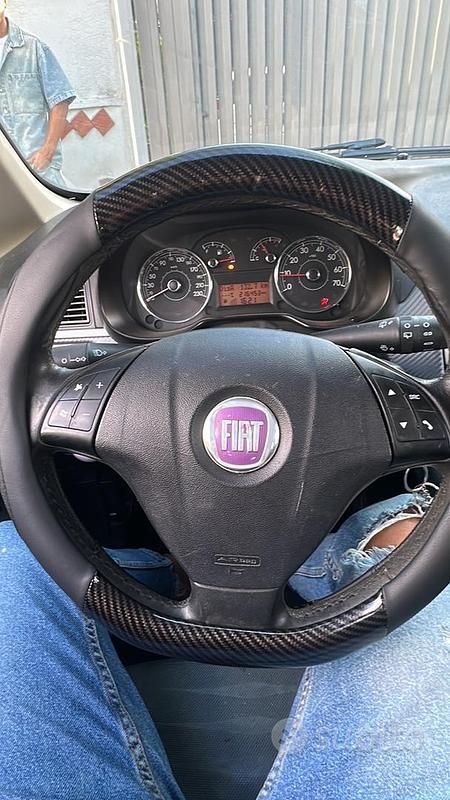 Usata Fiat Punto 77 CV (56 kW) 2009 Grigio Utilitaria