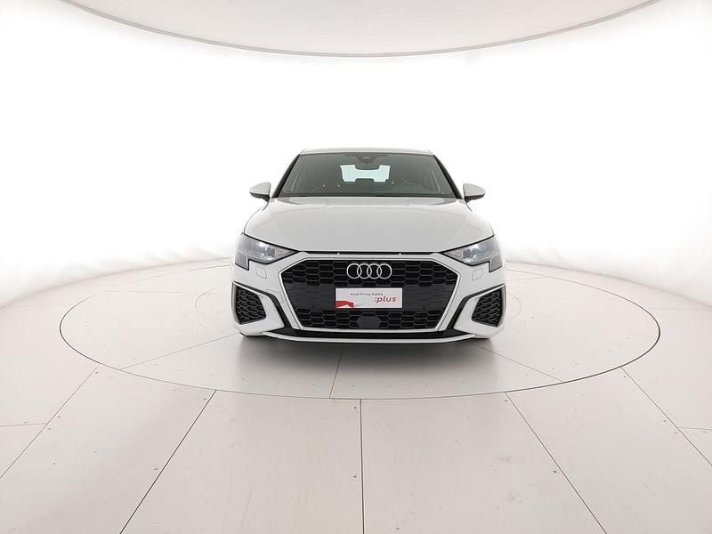 Usata Audi A3 S-Line 204 CV (150 kW) 2022 Bianco ghiacciaio metallizzato Berlina