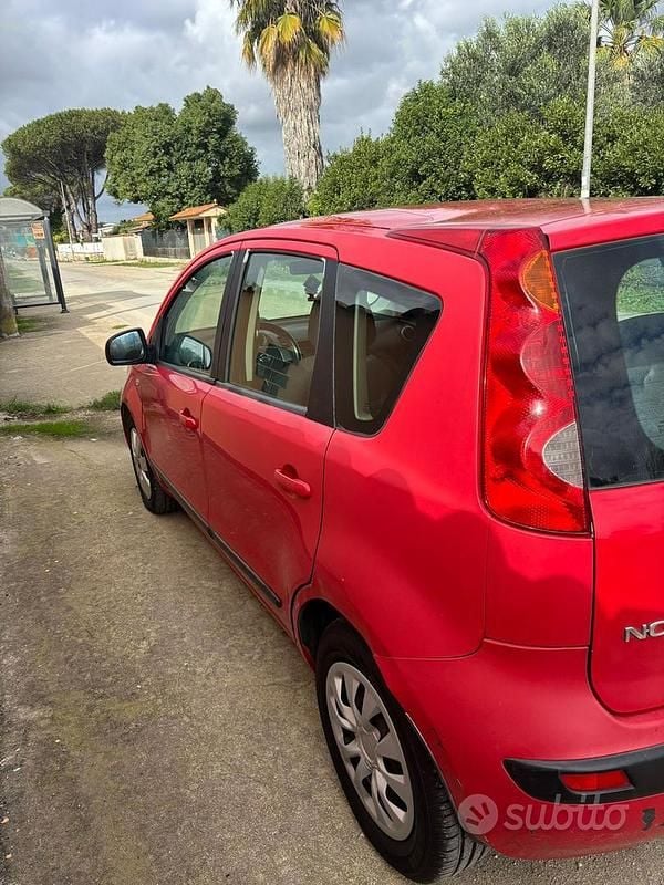 Usata Nissan Note 88 CV (64 kW) 2007 Rosso Berlina