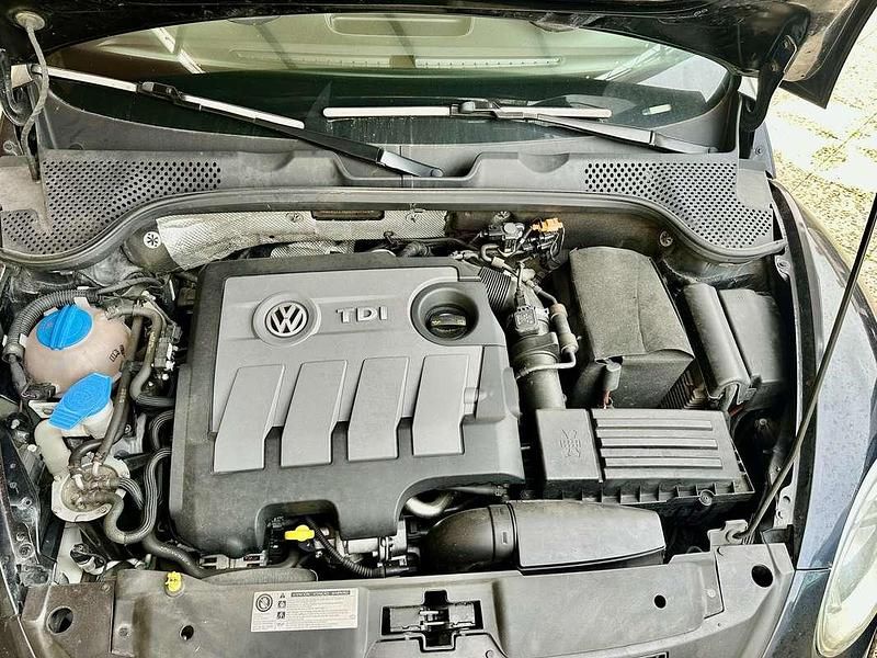 Usata VW Beetle Cabriolet Design 105 CV (77 kW) 2014 Nero Cabrio