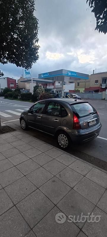 Grigio Usata 2005 Citroën C3 Tre volumi | 3000 € (Cara) - Immagine 1/4