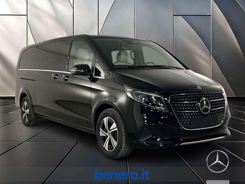 Nuova Mercedes V250 Avantgarde 190 CV (139 kW) 2026 Nero ossidania Monovolume