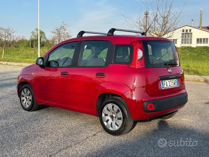 Usata Fiat Panda Easy 69 CV (50 kW) 2015 Rosso Utilitaria