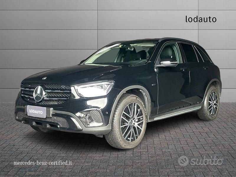 Nero Usata 2021 Mercedes GLC300e SUV | 35.900 € (Ottimo prezzo) - Immagine 1/4