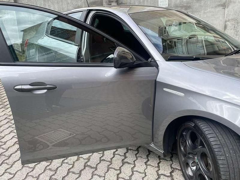 Usata Alfa Romeo Giulietta Super 120 CV (88 kW) 2016 Utilitaria