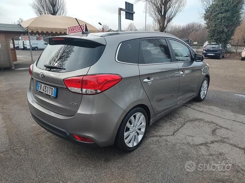 Usata Kia Carens 136 CV (100 kW) 2014 Marrone Monovolume